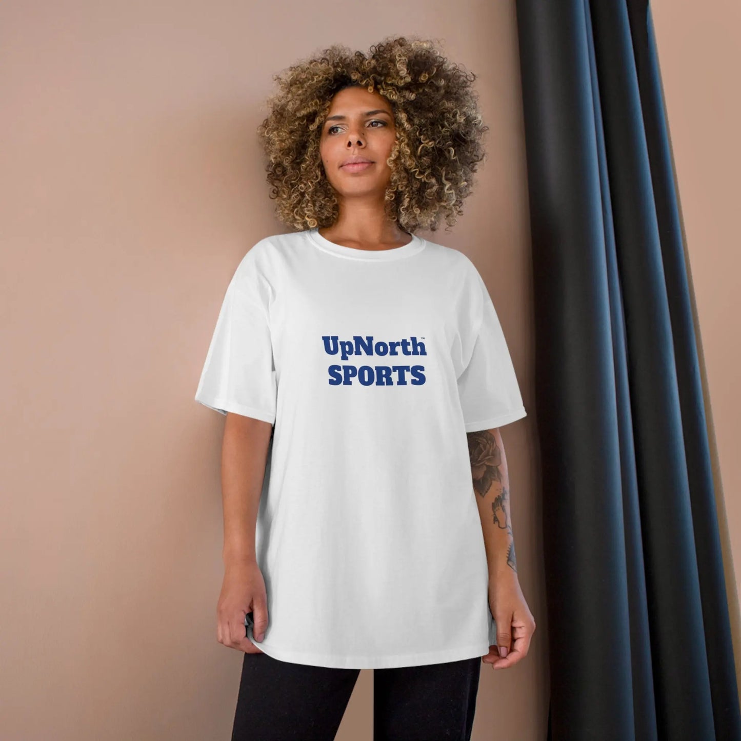 UpNorthSPORTS White Navy Champion T-shirt